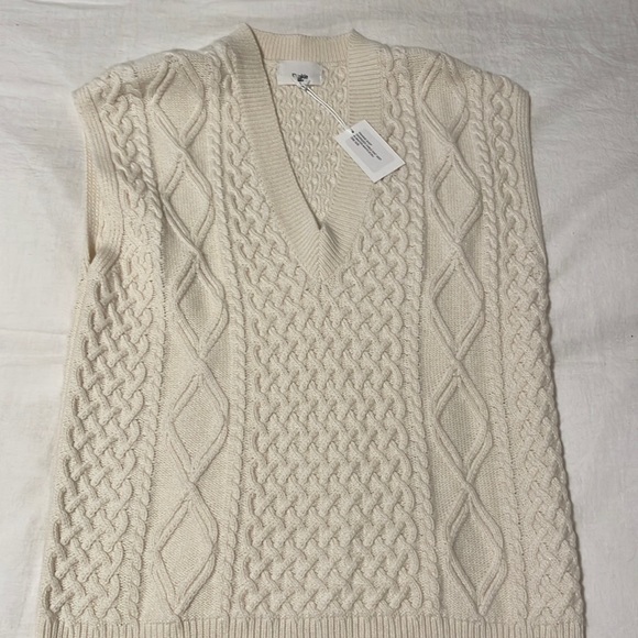 Frankie Shop Tops - Frankie shop oversized cable knit cardigan